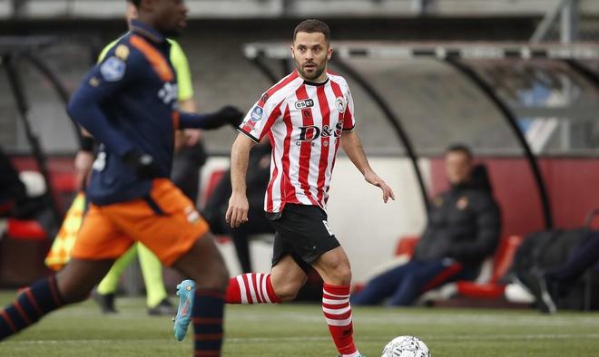 布斯克茨与 布斯克茨与